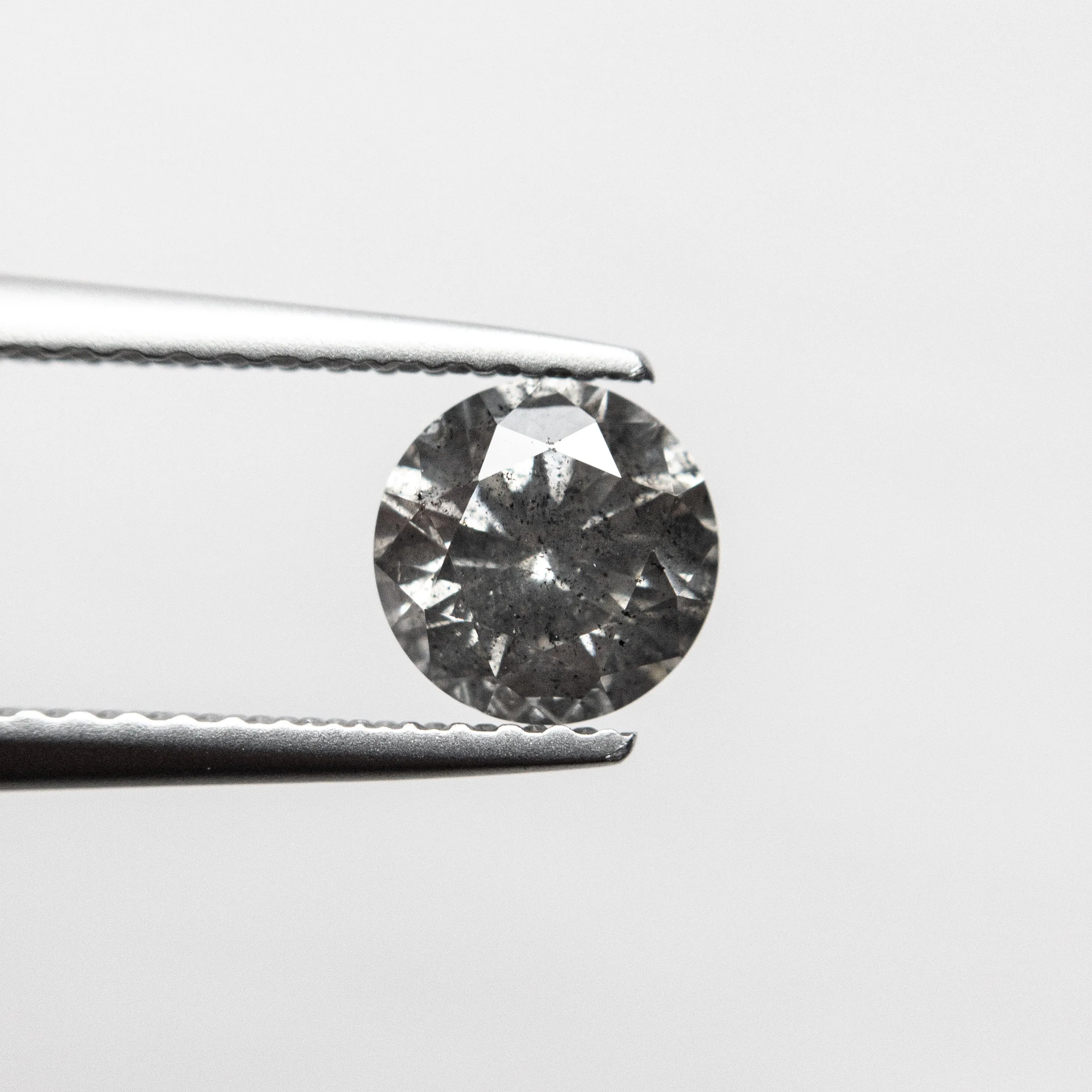 0.87ct 5.98x5.97x3.76mm Round Brilliant 18531-04