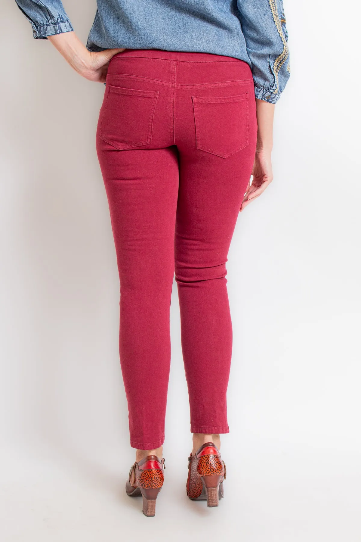 Black Cherry Pull On Ankle Jean