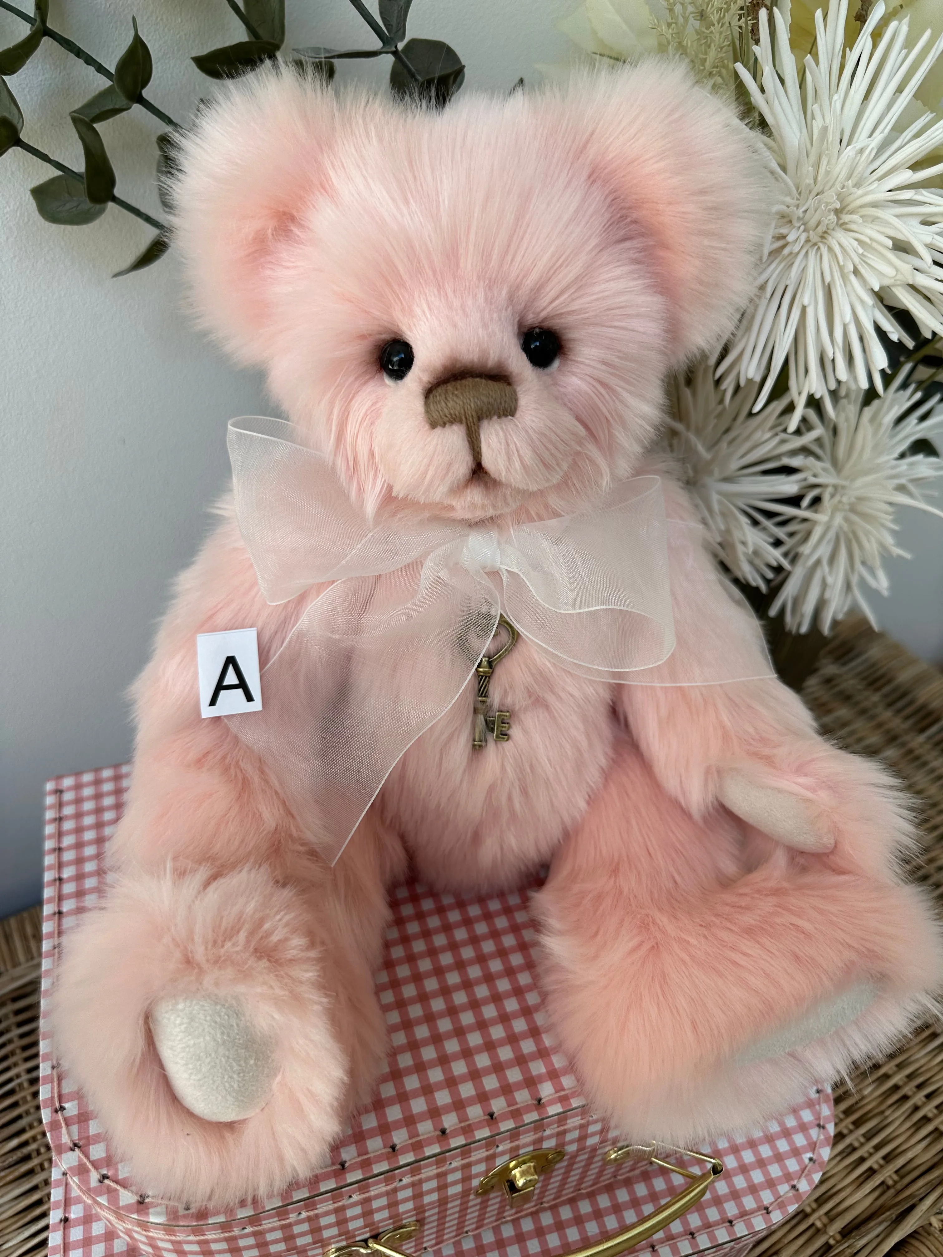 Lowena Charlie Bears Secrets Collection Plush Teddy Bear