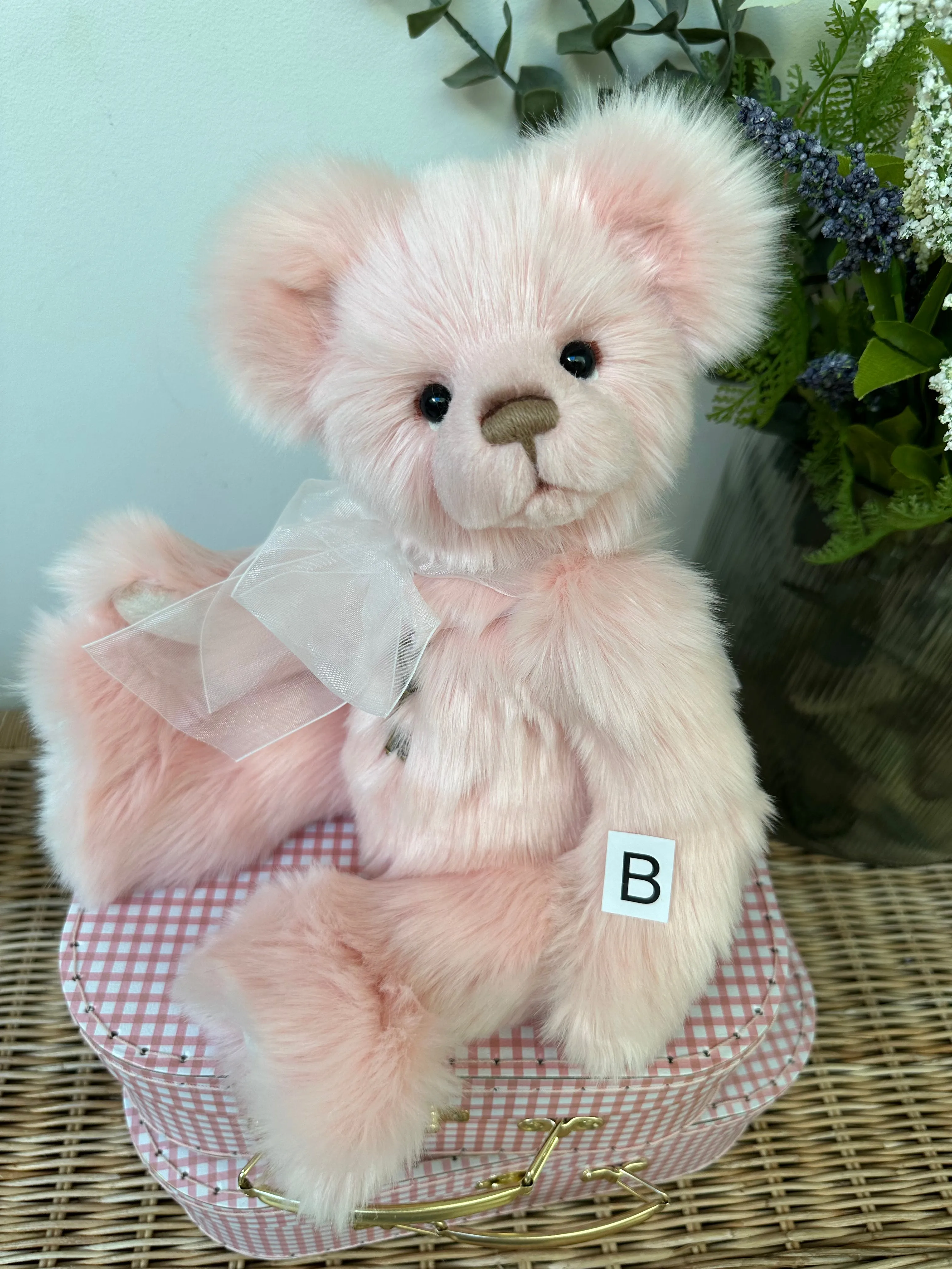 Lowena Charlie Bears Secrets Collection Plush Teddy Bear