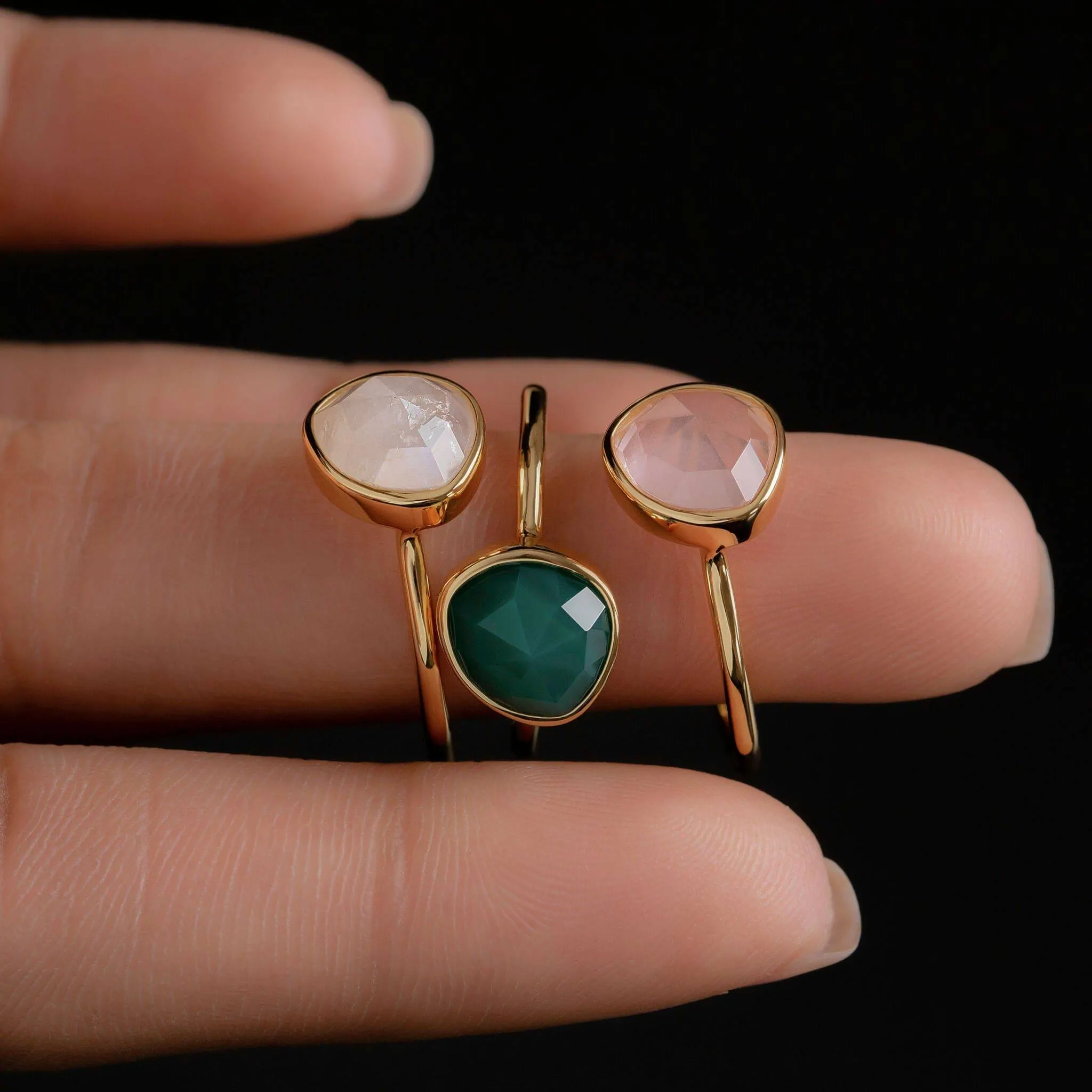 LUNA RING - Rose Chalcedony