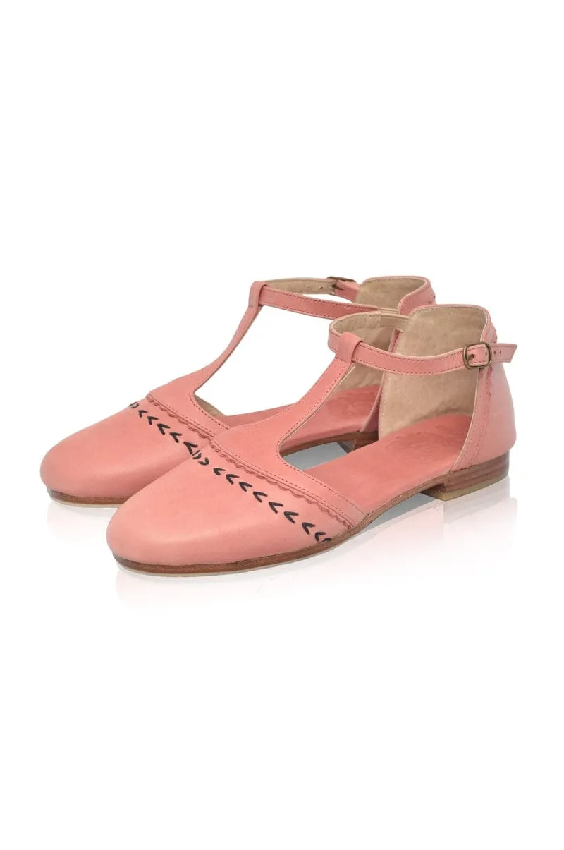 Wonderland T-strap Leather Flats in Vintage Camel