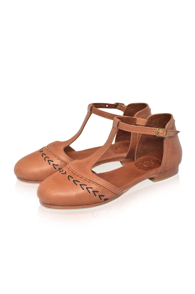 Wonderland T-strap Leather Flats in Vintage Camel